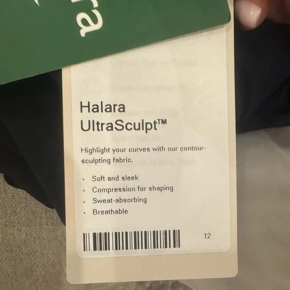 HALARA UltraSculpt™ Black Activewear - Picture 3 of 4
